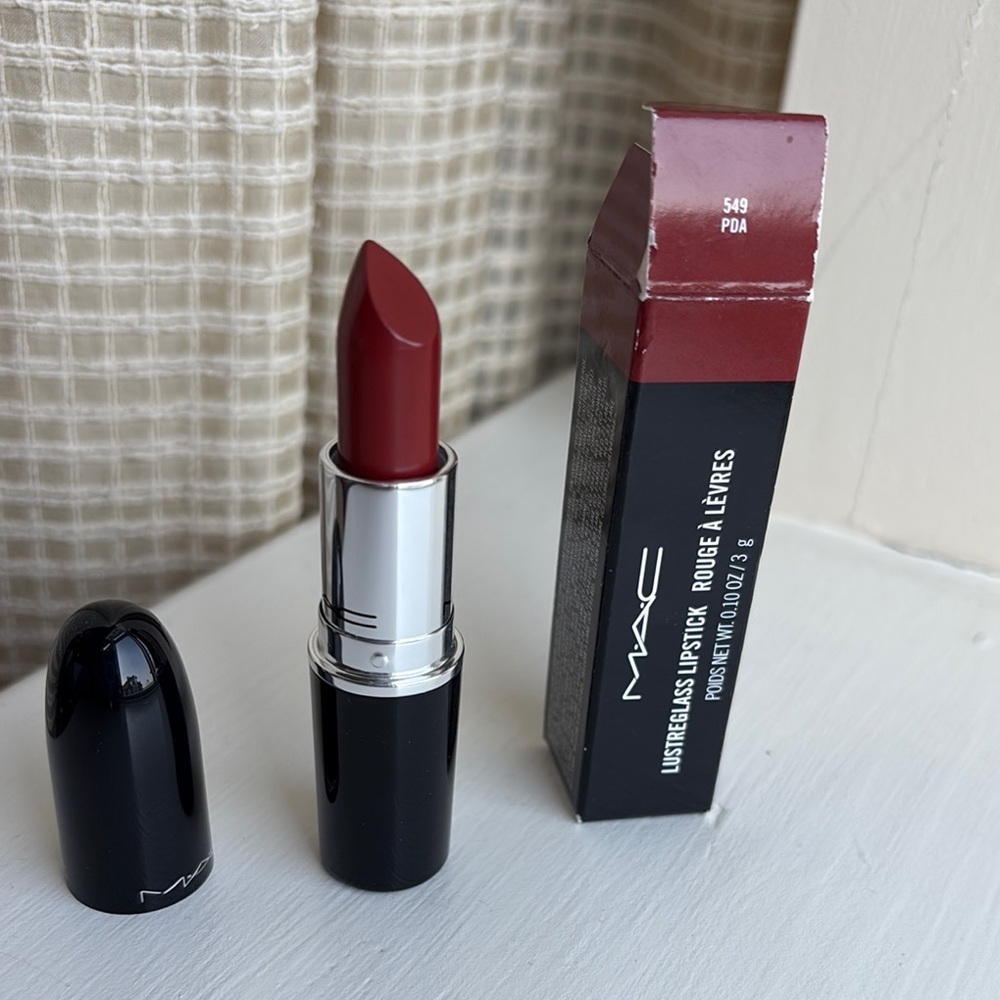 MAC Lusterglass lipstick PDA. 549